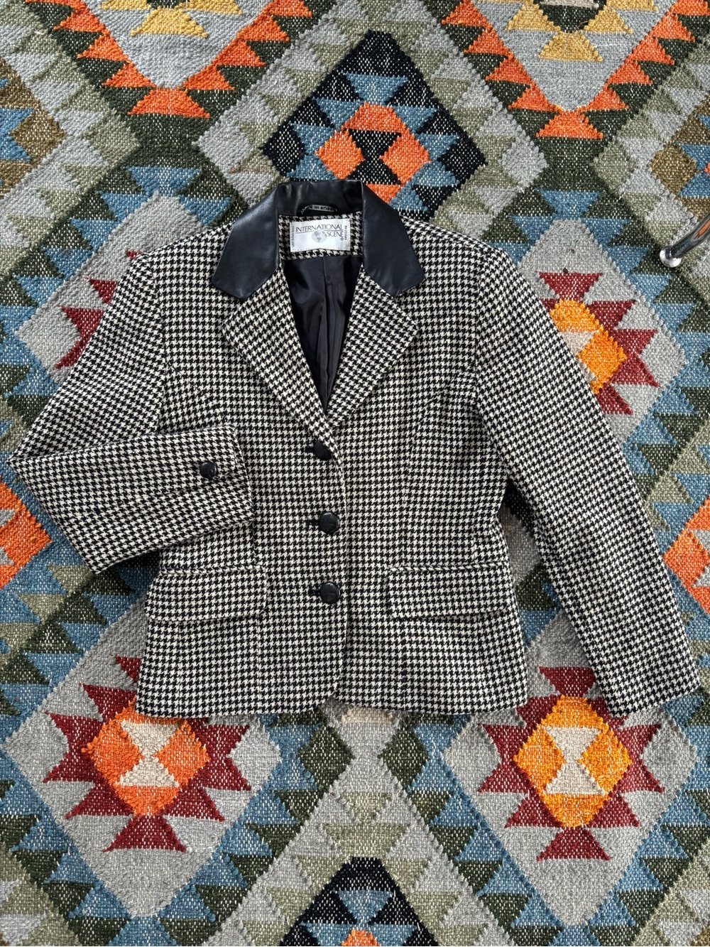 Vintage International Scene Houndstooth Wool Blazer Equestrian Inspired 4 6